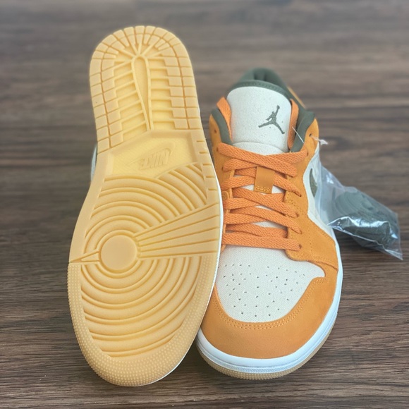 🆕 Jordan 1 ❌SOLD❌ - Picture 5 of 6